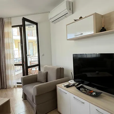 Horizon 12 'a' Апартамент